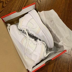 Nike Dunk High (Women) 9.5